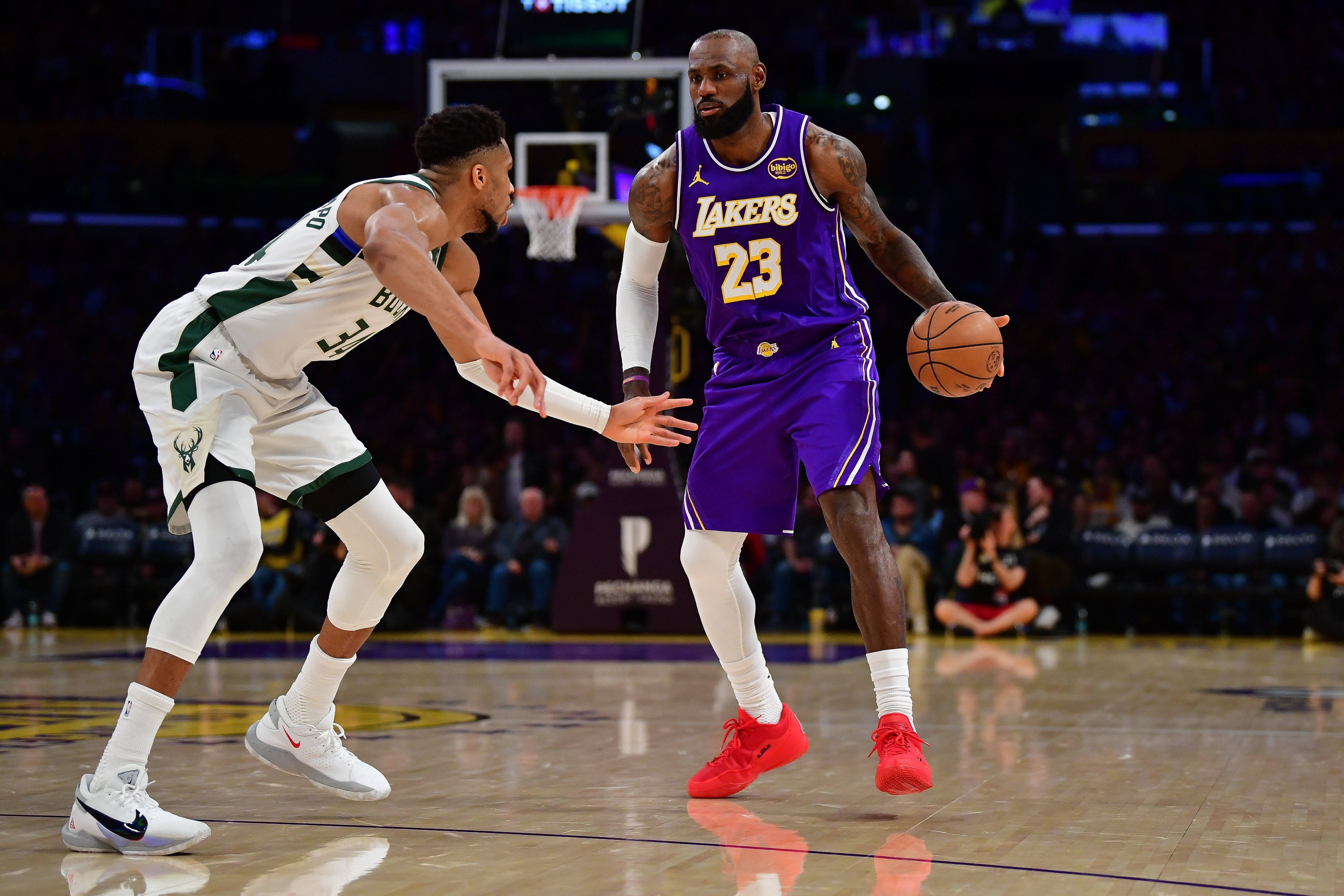 开云App-美记：字母哥因转会失败险些解雇长期经纪人 里奇·保罗有意接手