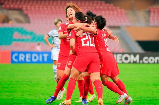 开云App-【手记】重奖女足，冬奥吸金，但幸福不是突然地变好！